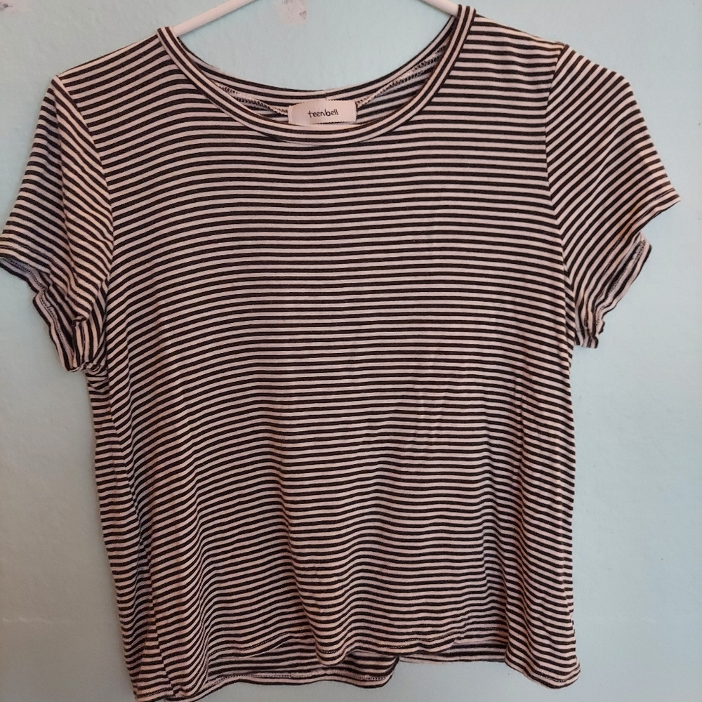 Short sleeve tee